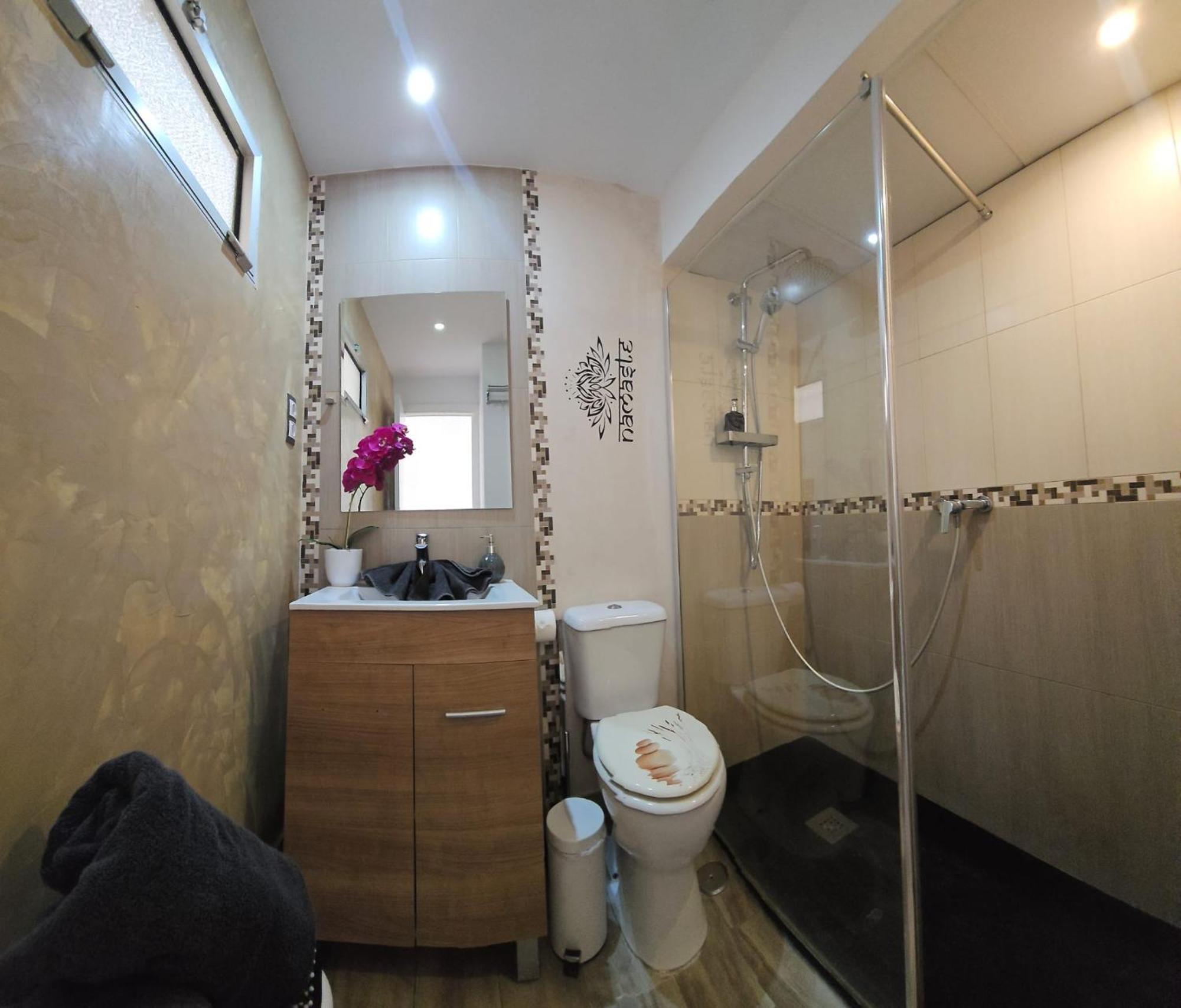 Namaste Modern Elegance City Center Apartment By Namaste Elite 토레몰리노스 외부 사진