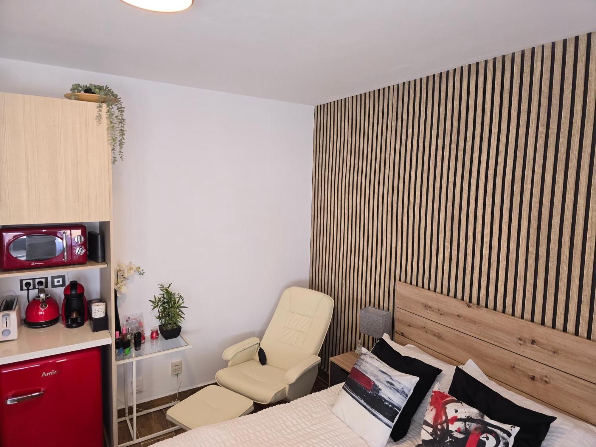 Namaste Modern Elegance City Center Apartment By Namaste Elite 토레몰리노스 외부 사진